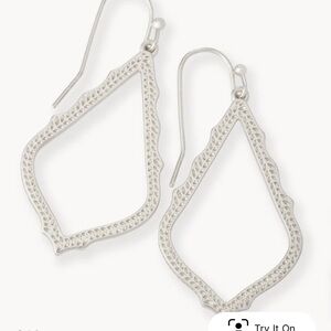 Kendra Scott Sophia drop earrings